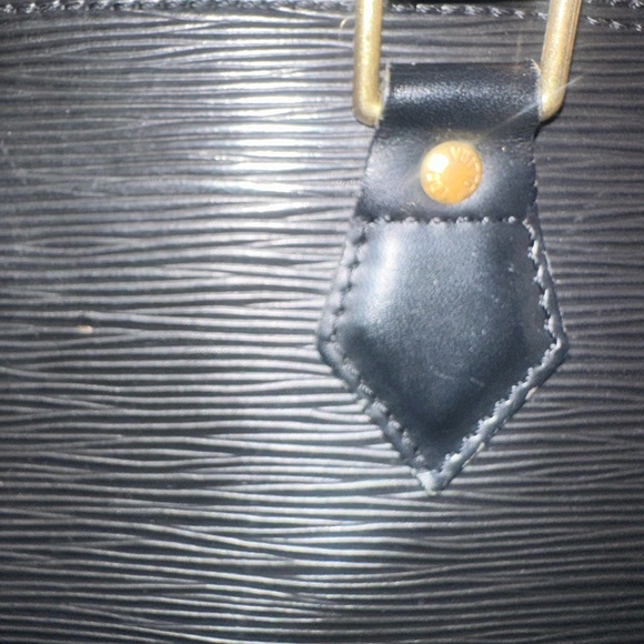 LOUIS VUITTON EPI ALMA MM HANDBAG and matching wallet - Picture 3 of 14